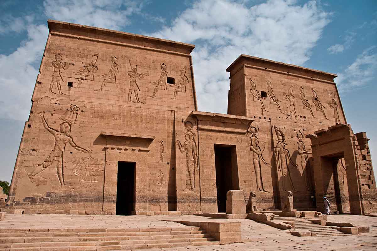 templo-fachada-philae